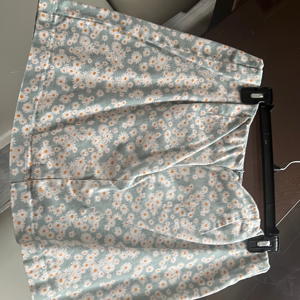 Large floral print skirt